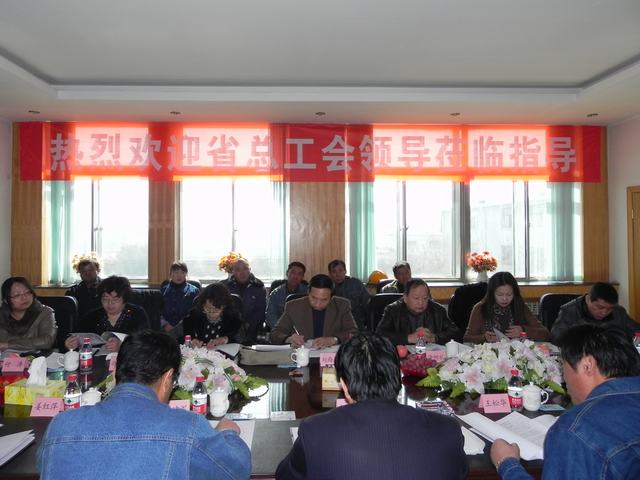 深入車間班組、&ldquo;零距離&rdquo;接觸職工、體驗(yàn)職工生活、傾聽職工心聲