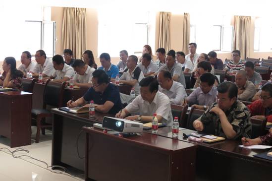 加強(qiáng)業(yè)務(wù)培訓(xùn)，提升工作能力